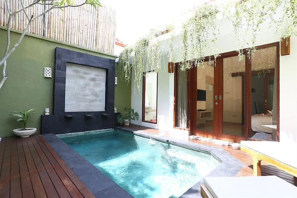 Jas Green Villas 塞米亚克