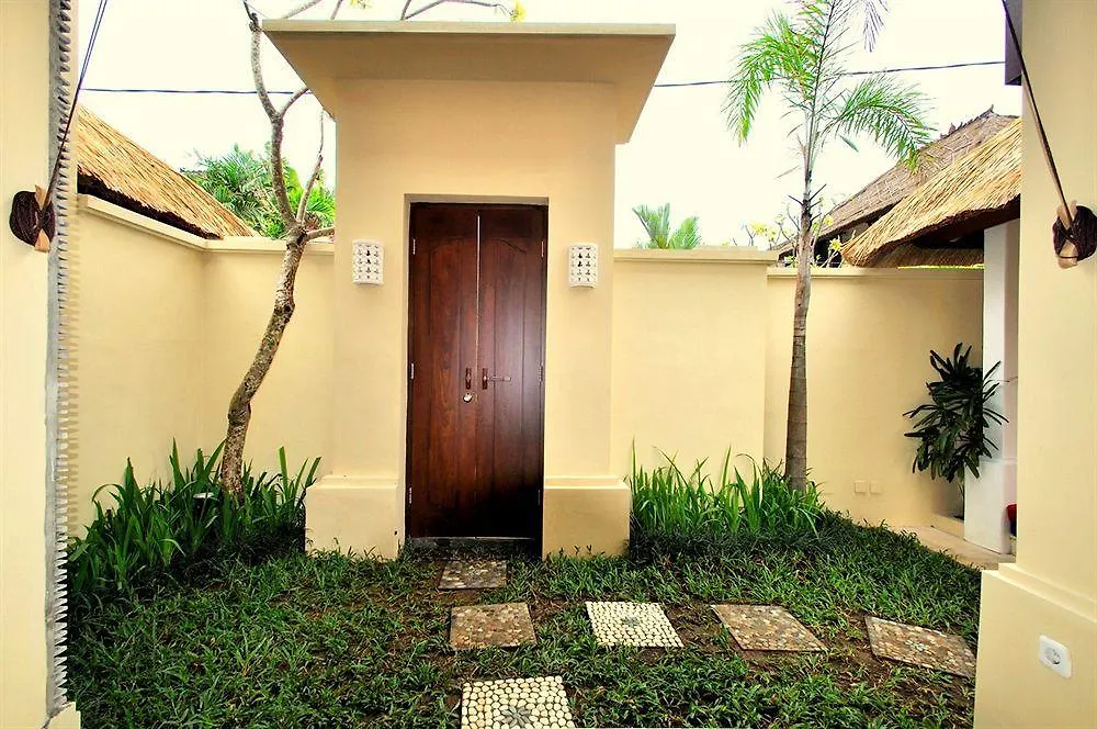 Jas Green Villas 塞米亚克